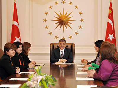 Cumhurbaşkanı Gül, Azerî Parlamenterleri Kabul Etti